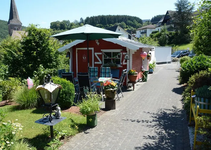 Burgblick * Bilstein